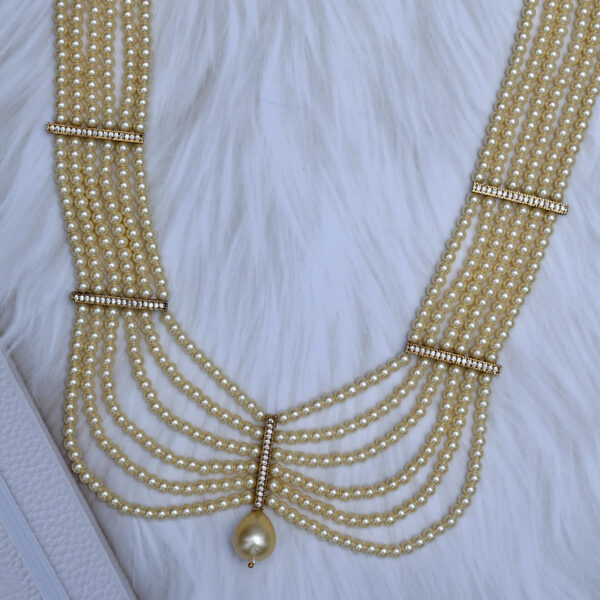 Premium Bold Beautiful Stunning Pearl Necklace For Women - Image 4