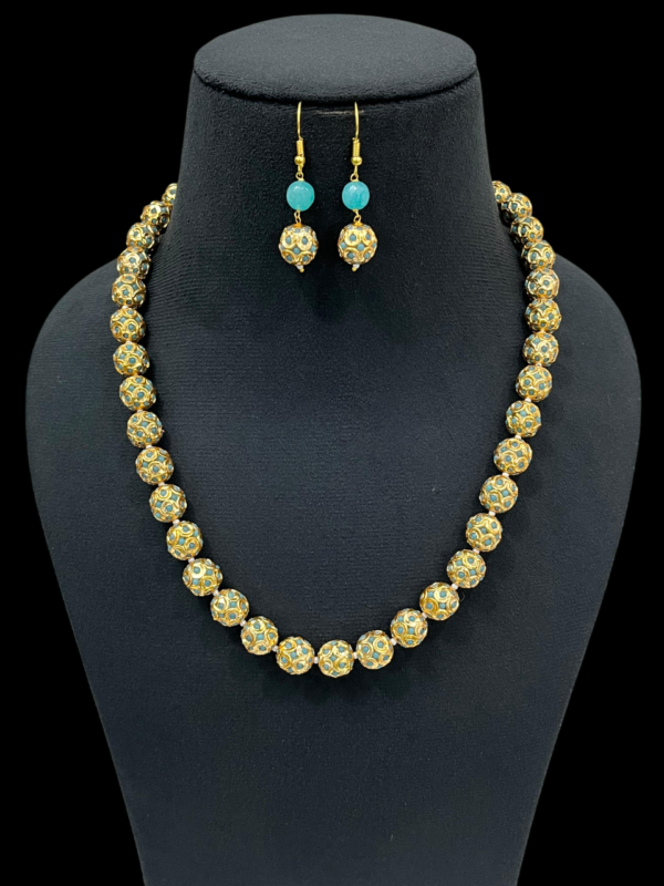 Single Layered Metal Ball Necklace set With Earrings For Stylish Women