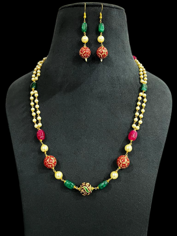 Stunning Western Multi Color Pearl Necklace Set With Earring