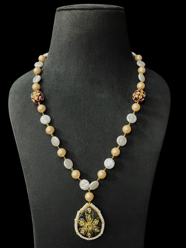 Preium Single Layered Multicolor Pearl Handmade Painting (Enamel) Jewellery