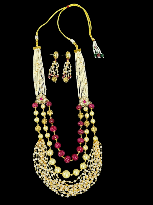 Multi Layered Kundan Pearl lotus Necklace Set With Stud Earring - Image 2