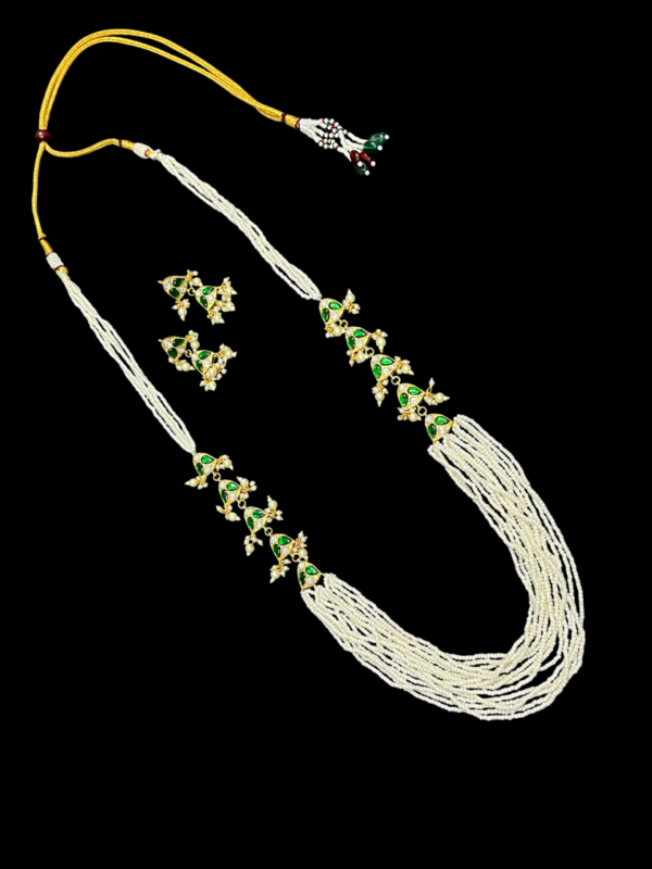 Elegant Multi Layered Faux Pearl Beaded Pachi Kundan Jadau Leaf Jewellery Set - Image 2