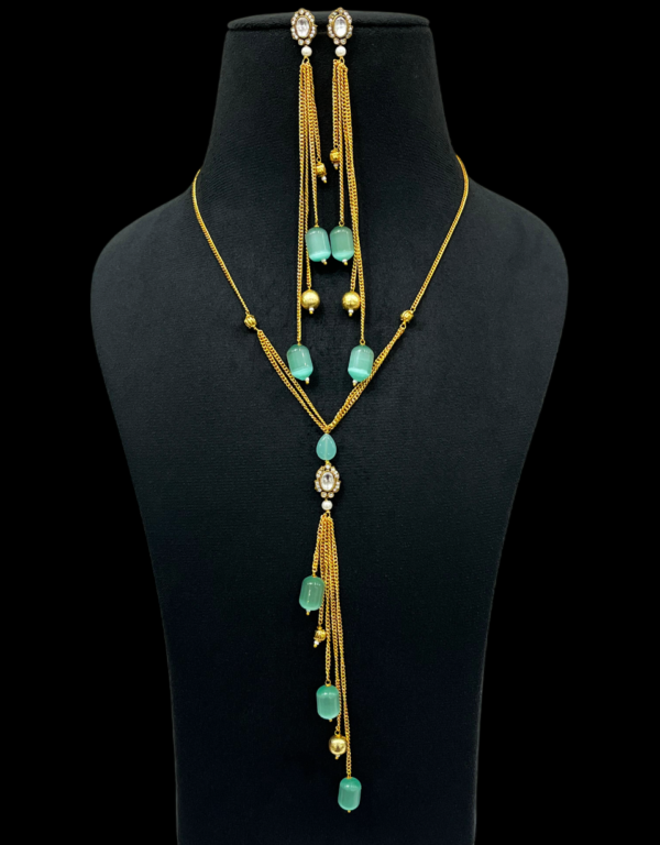 Minimalist Premium Necklace For Women  Imitation Jewellery Chain Jewellery Set With Stud Earring