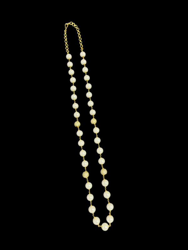 Premium Single Layered Gold Tone Pearl Necklace For Stylish Women - Image 2